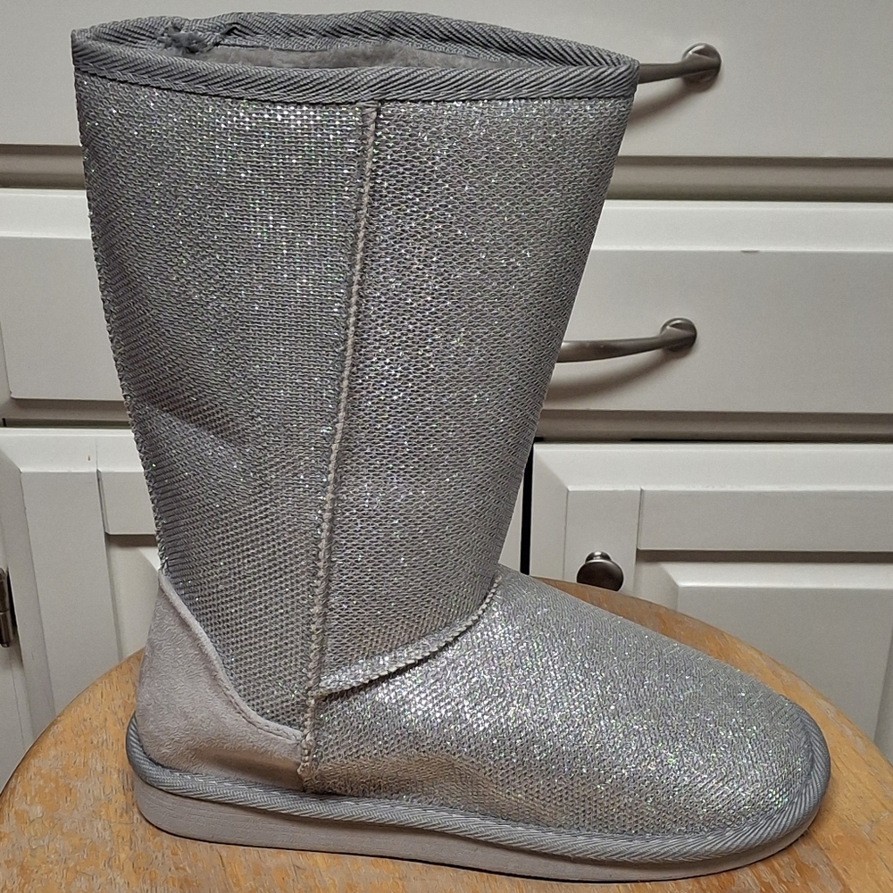 New Women's Aling-47 Faux Fur Lining Fashion  Boot Silver Glitter